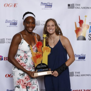 VIP and awardee photos with Venus Williams at The Oklahoman's All City Prep Sports Awards at the Cox Center. Tuesday, June 26, 2018. Photo by Doug Hoke,The Oklahoman